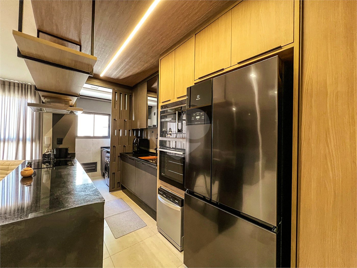Apartamento à venda com 2 quartos, sendo 1 suíte,  em Despraiado, Cuiabá, MT
