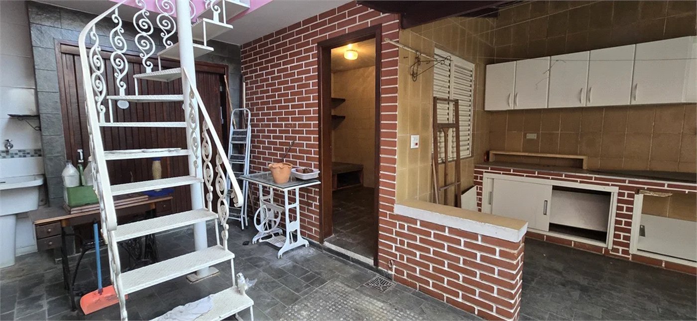 Casa à venda com 3 quartos, sendo 1 suíte, em Lar São Paulo, São Paulo, SP