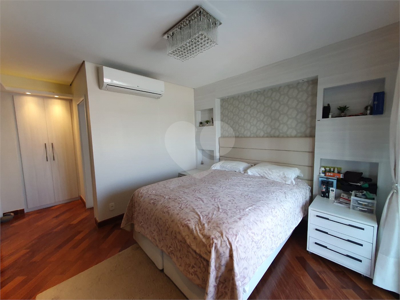 Apartamento à venda com 4 quartos, sendo 3 suítes, em Vila Santo Estevão, São Paulo, SP