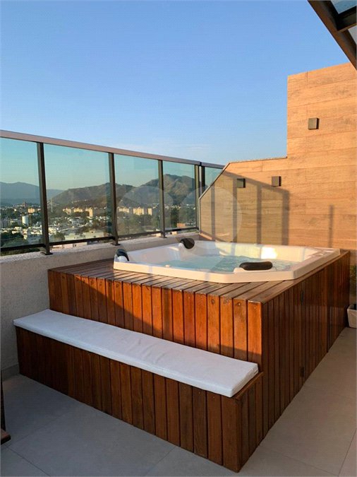 Apartamento à venda com 4 quartos, sendo 1 suíte, em Campo Grande, Rio de Janeiro, RJ