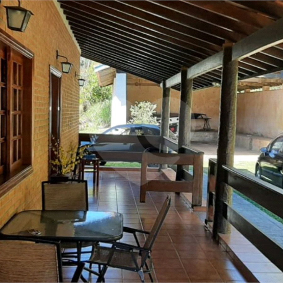Chácara à venda com 6 quartos, sendo 3 suítes, em Paiol Velho, Vinhedo, SP