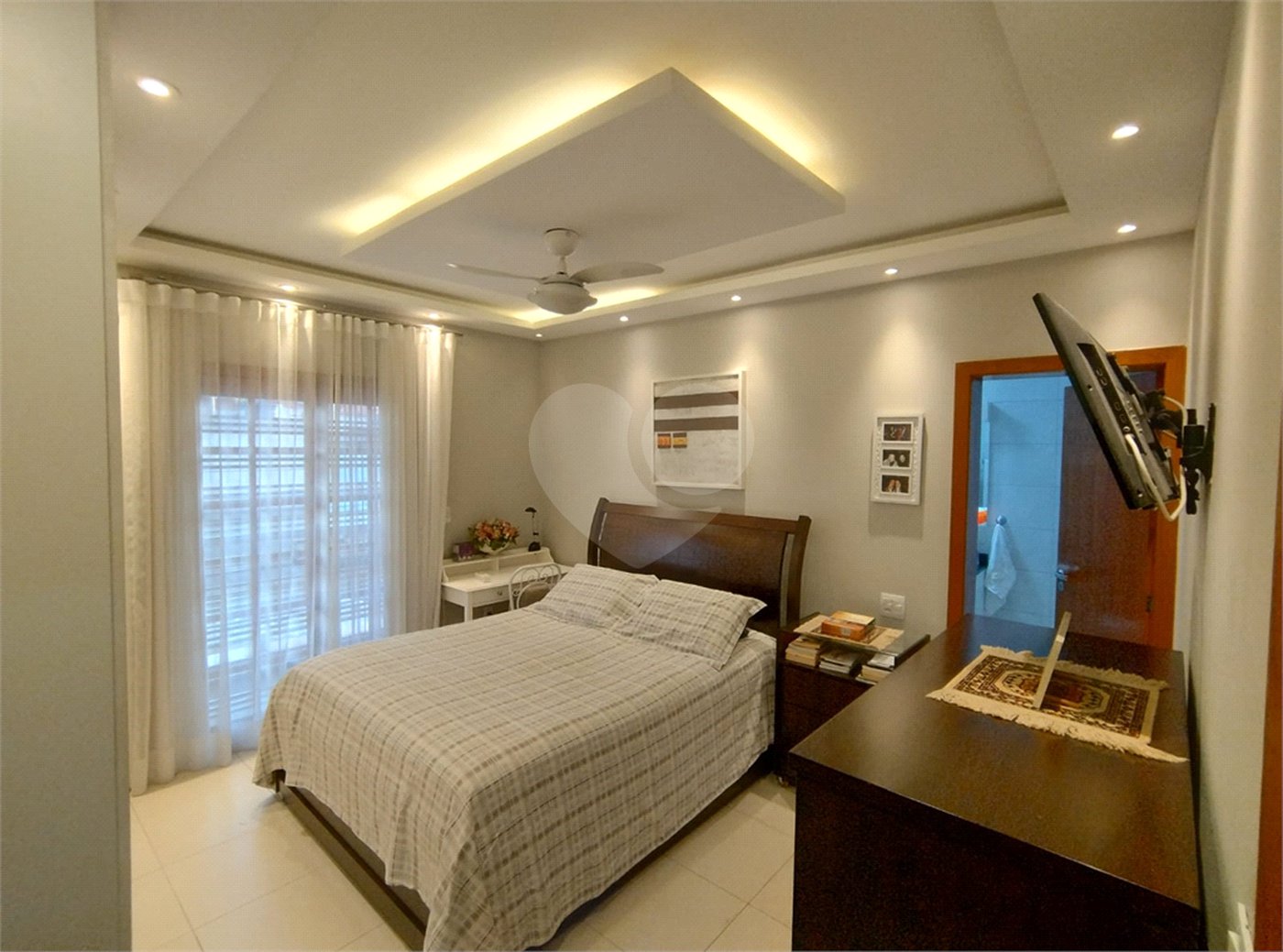 Casa à venda com 3 quartos, sendo 1 suíte,  em Santana, São Paulo, SP