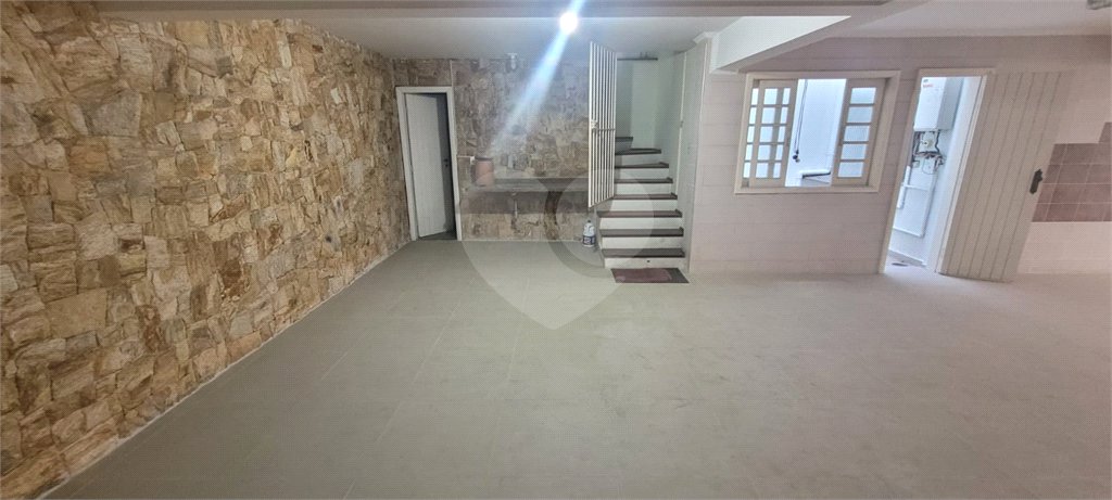 Sobrado à venda com 4 quartos, sendo 2 suítes, em Tucuruvi, São Paulo, SP