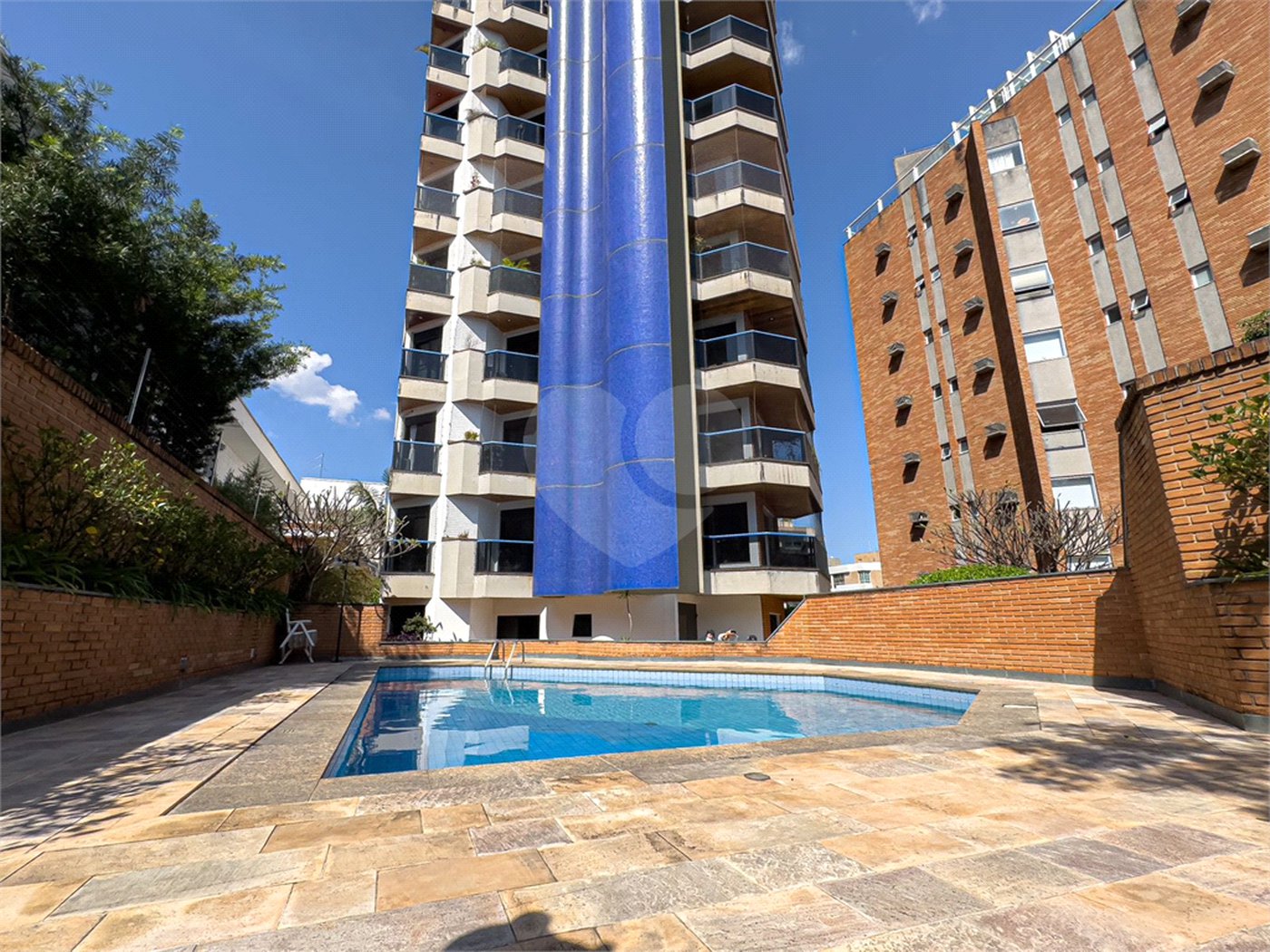 Apartamento à venda com 3 suítes em Sumarezinho, São Paulo, SP