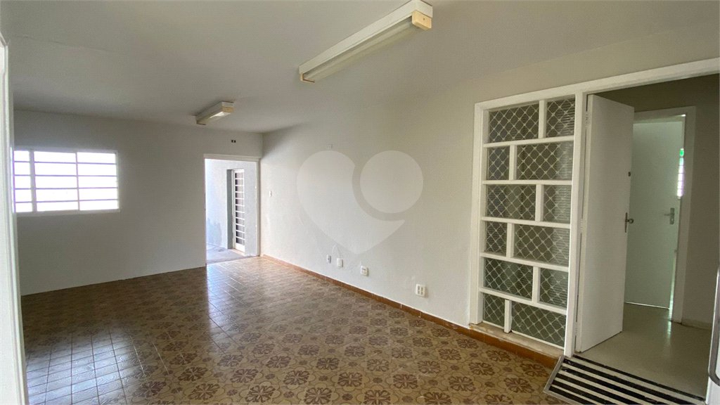 Casa à venda ou para alugar em Vila João Godói, Araraquara, SP