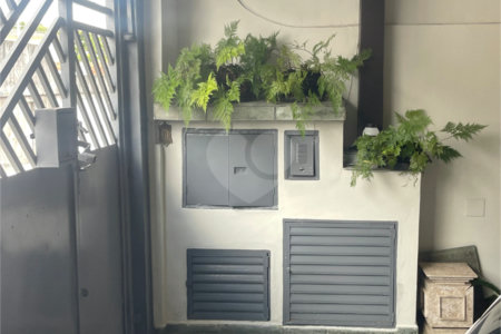 Sobrado à venda com 3 quartos em Vila Nova Alba, São Paulo, SP