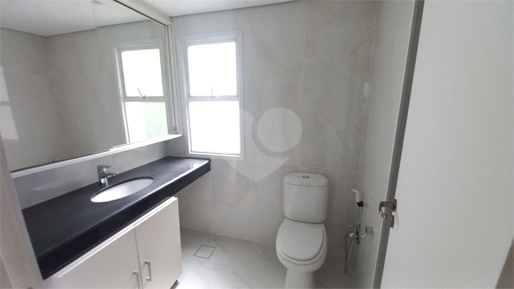 Apartamento à venda com 3 quartos, sendo 1 suíte,  em Vila Andrade, São Paulo, SP
