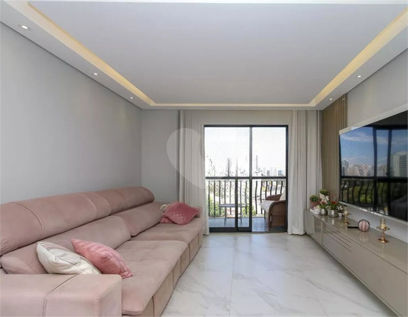 Apartamento reformado a venda no Alto da Boa Vista
