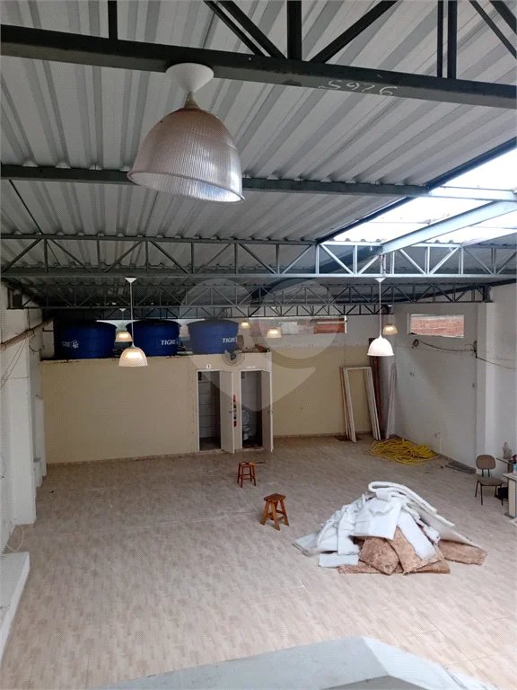 Galpão à venda para fins comercial com otima localização, venha conferir!!