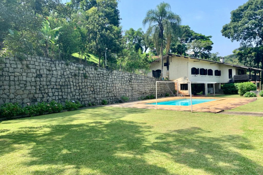 Casa Térrea à venda com 4 quartos, sendo 1 suíte, em Serra da Cantareira, Mairiporã, SP