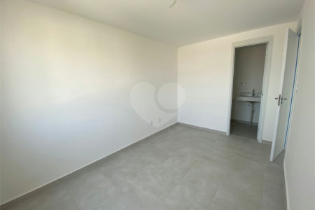 Apartamento à venda com 2 quartos, sendo 1 suíte, em Campo Grande, Rio de Janeiro, RJ