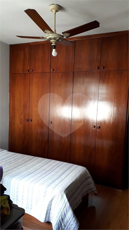Sobrado à venda com 5 quartos, sendo 1 suíte, em Jardim Caravelas, São Paulo, SP