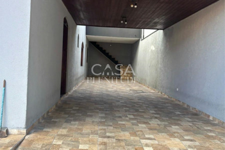 Sobrado à venda com 3 quartos, sendo 1 suíte, em Wanel Ville, Sorocaba, SP