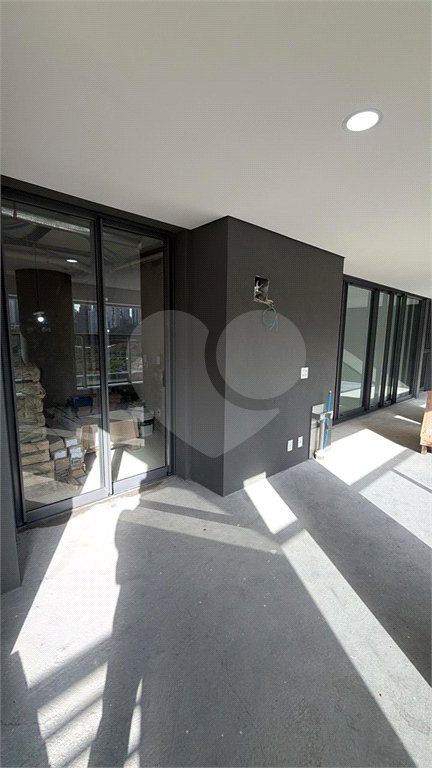 Apartamento à venda com 4 suítes em Vila Cordeiro, São Paulo, SP
