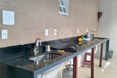 Casa em condomínio à venda com 2 quartos, sendo 1 suíte,  em Alto de Búzios, Armação dos Búzios, RJ