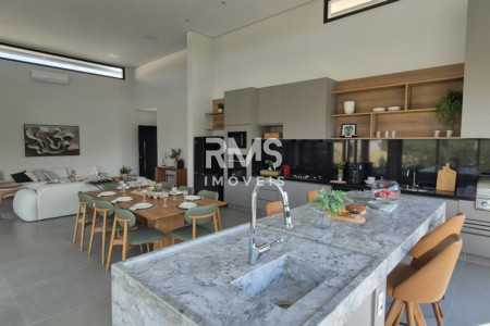 Casa à venda com 4 suítes no condomínio Santo Antonio ii, Itu - SP