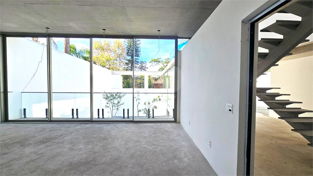 Casa à venda com 3 suítes no condomínio Residencial Heron 140, São Paulo - SP