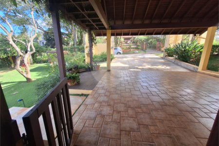 Casa à venda com 3 suítes no condomínio Chácaras do Lago, Vinhedo - SP