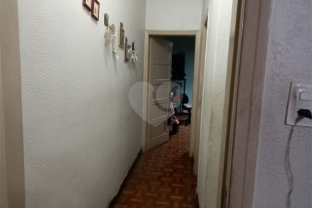 Sobrado à venda com 2 quartos em Vila Ipojuca, São Paulo, SP