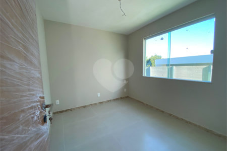 Casa à venda com 4 quartos, sendo 3 suítes, em Orla Norte, Porto Seguro, BA