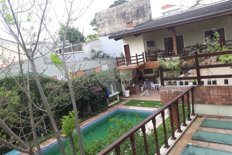 Sobrado à venda com 6 quartos, sendo 5 suítes, em Tremembé, São Paulo, SP