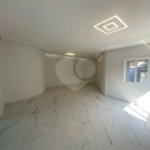 Casa à venda no bairro Dos Casa, em São Bernardo do Campo, com 280 m², 4 dormitórios, 3 suítes, 4 vagas, hidromassagem e fácil acesso às principais rodovias.