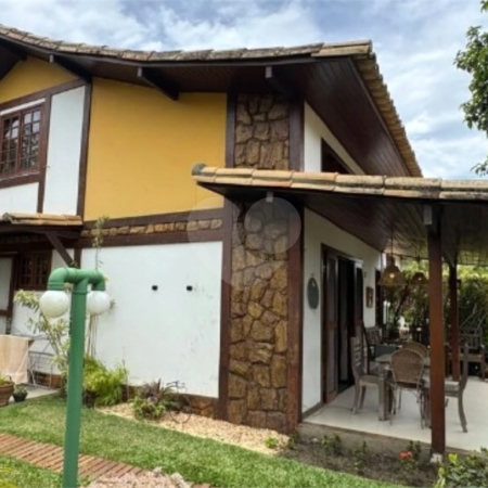 Casa em condomínio à venda com 3 quartos, sendo 2 suítes,  em Manguinhos, Armação dos Búzios, RJ