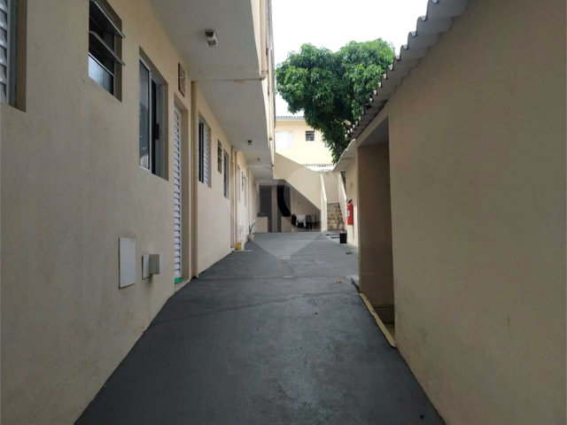 Casa para alugar com 1 quarto no condomínio Cond R Claudio Rodrigues Lopes, São Paulo - SP