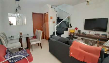 Casa à venda com 2 suítes no condomínio Alto da Serra, São Paulo - SP
