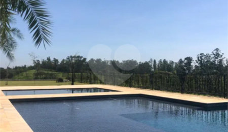 Terreno à venda no condomínio Villa dos Pinheiros, Indaiatuba - SP