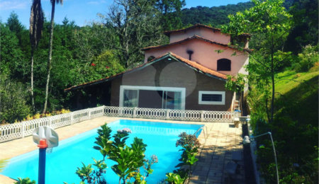 Sítio à venda com 9 quartos, sendo 4 suítes,  em Remédios, Mairiporã, SP
