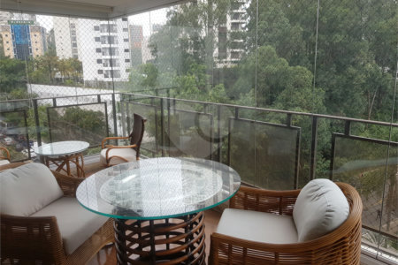 Apartamento à venda com 4 quartos, sendo 1 suíte, em Morumbi, São Paulo, SP
