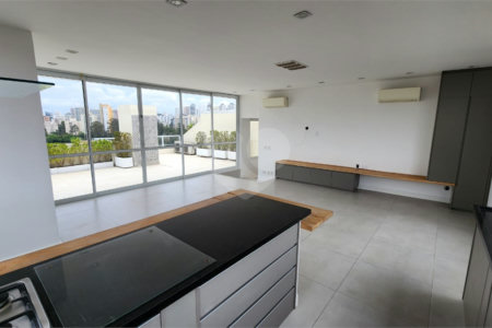 Apartamento à venda com 3 quartos, sendo 2 suítes,  em Paraíso do Morumbi, São Paulo, SP
