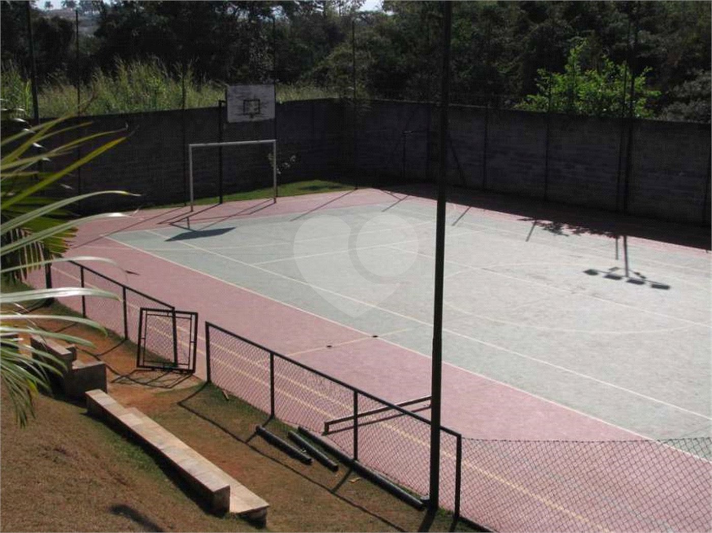 Casa à venda com 3 quartos, sendo 1 suíte, no condomínio Residencial Grape Village, Vinhedo - SP
