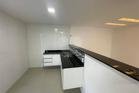 Casa à venda com 3 quartos, sendo 1 suíte, em Campo Grande, Rio de Janeiro, RJ