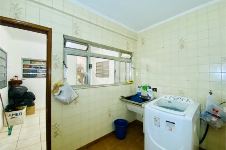Sobrado à venda com 4 quartos, sendo 1 suíte, em Vila Gilda, Santo André, SP