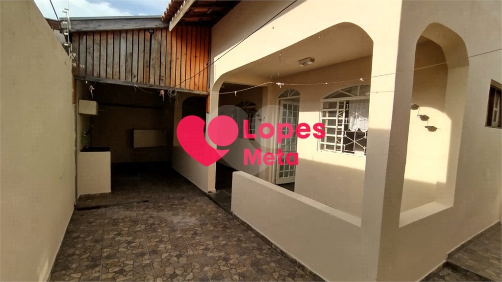 BELISSIMA CASA COM 250M², 3 DORMITORIOS, 1 BANHEIRO E 3 VAGAS DE GARAGEM, CIDADE VISTA VERDE, SÃO JO