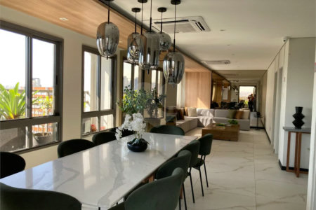 Apartamento à venda com 2 quartos, sendo 1 suíte, em Chácara Santo Antônio, São Paulo, SP