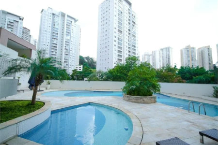 Apartamento à venda com 3 suítes em Vila Andrade, São Paulo, SP