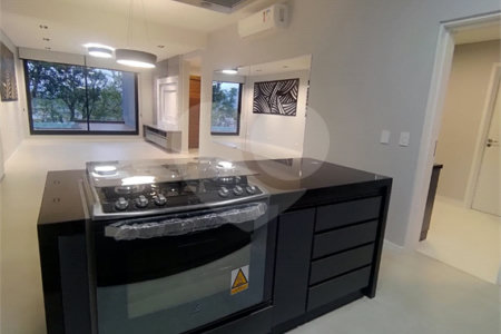 Casa à venda com 3 suítes no condomínio La Reserva Residencial, Atibaia - SP