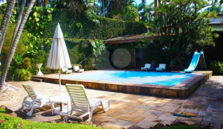 Casa Térrea à venda com 4 quartos, sendo 2 suítes,  em Jardim Cordeiro, São Paulo, SP
