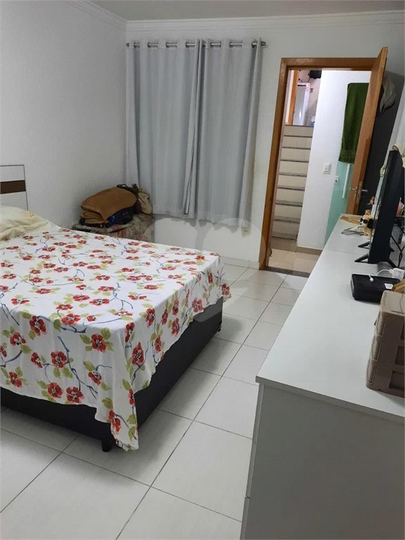 Sobrado à venda com 3 quartos, sendo 2 suítes, em Vila Mazzei, São Paulo, SP