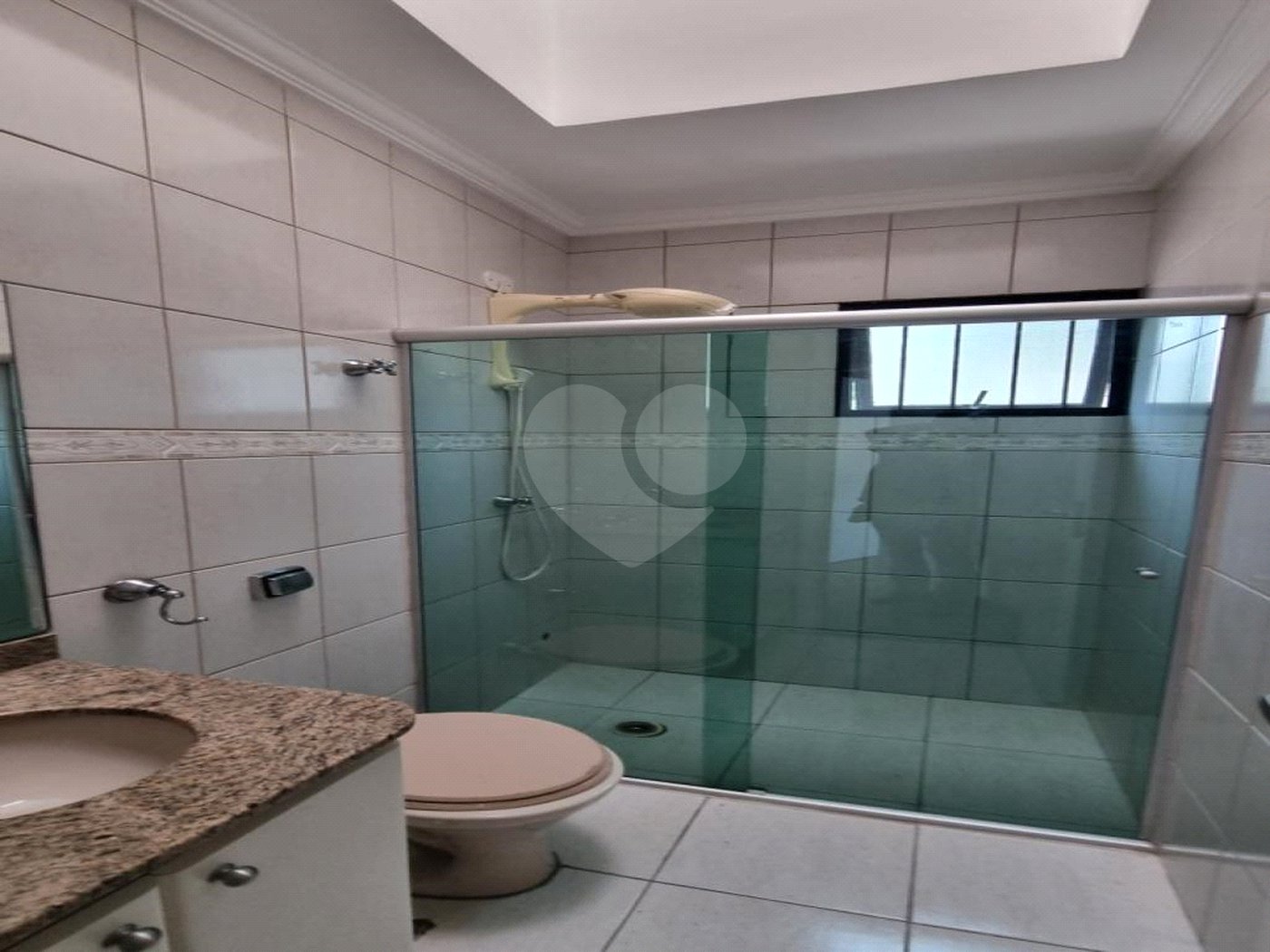 Casa à venda com 3 quartos, sendo 1 suíte,  no condomínio Residencial Villagio, São Paulo - SP