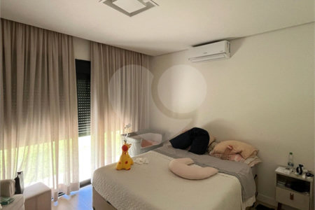 Casa à venda com 3 suítes no condomínio Vila Hipica Ii, Vinhedo - SP