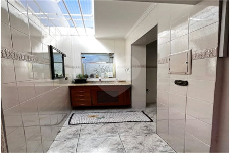 Casa à venda com 3 quartos, sendo 1 suíte, em Vila Boaçava, São Paulo, SP