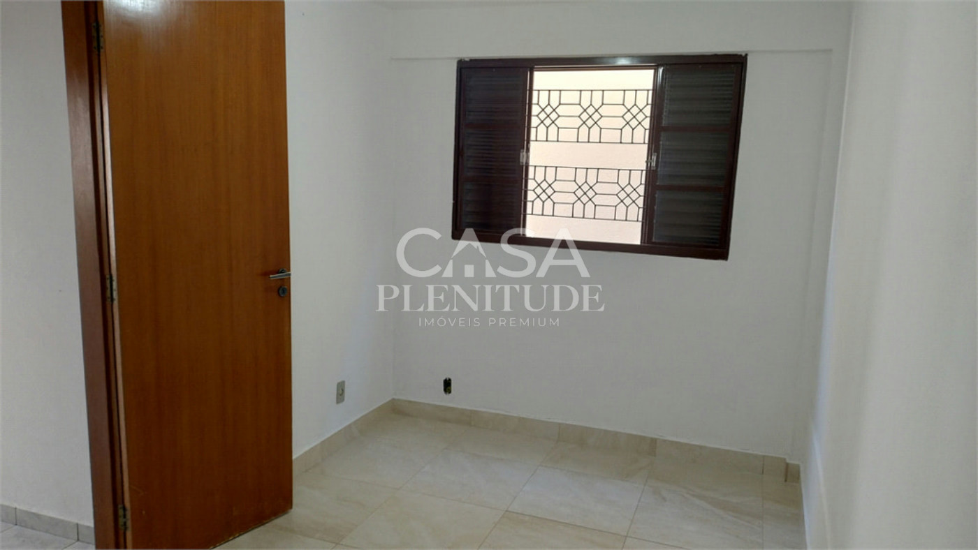 Casa à venda com 4 quartos, sendo 1 suíte, em Jardim Itanguá, Sorocaba, SP