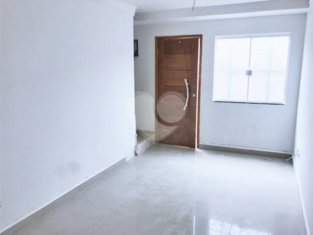 Casa à venda ou para alugar com 2 suítes no condomínio Residence Adelina, São Paulo - SP