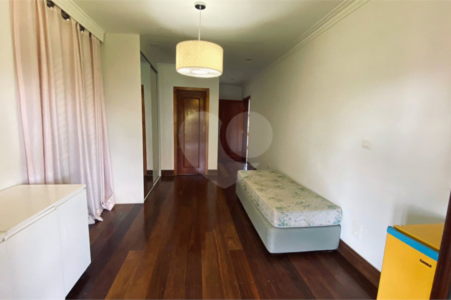 Casa à venda com 5 suítes no condomínio Suíça da Cantareira, Mairiporã - SP