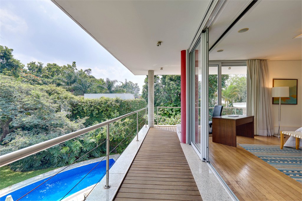 Casa à venda com 5 suítes em Alto da Boa Vista, São Paulo, SP