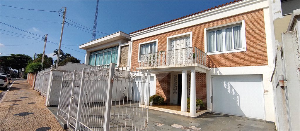 Casa à venda com 4 quartos, sendo 2 suítes, no Centro, Itu, SP